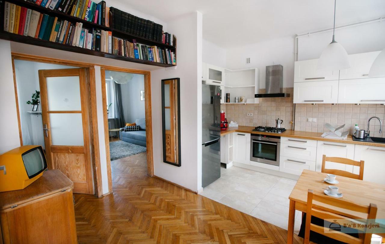 شقة Warsaw Concierge Bracka Retro Flat المظهر الخارجي الصورة